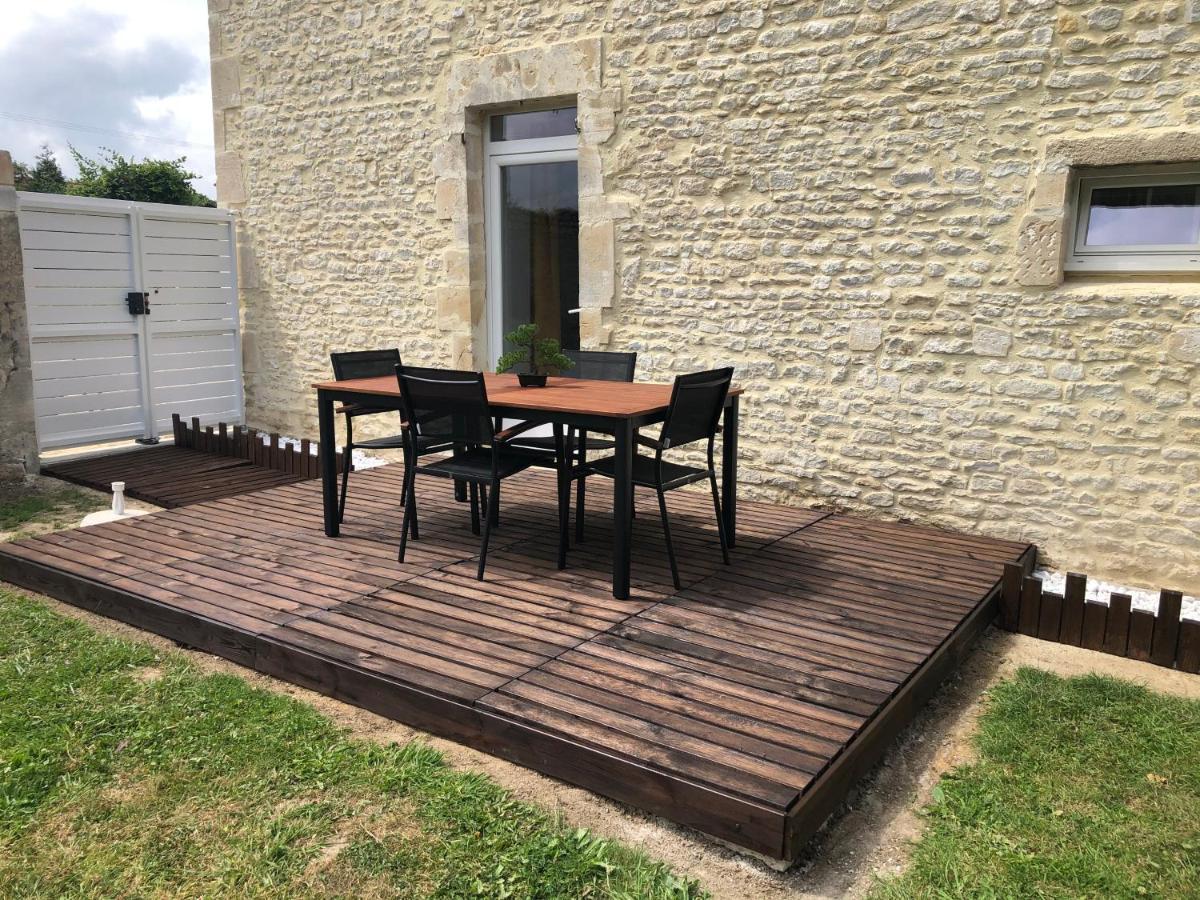 Gite Avec Jardin A 1,5 Km Des Plages Du Debarquement Tracy-sur-Mer Eksteriør bilde